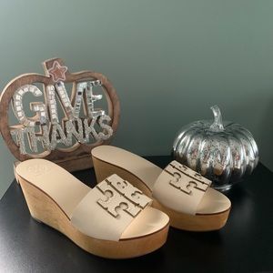 SOLD NWOT Tory Burch platform heels